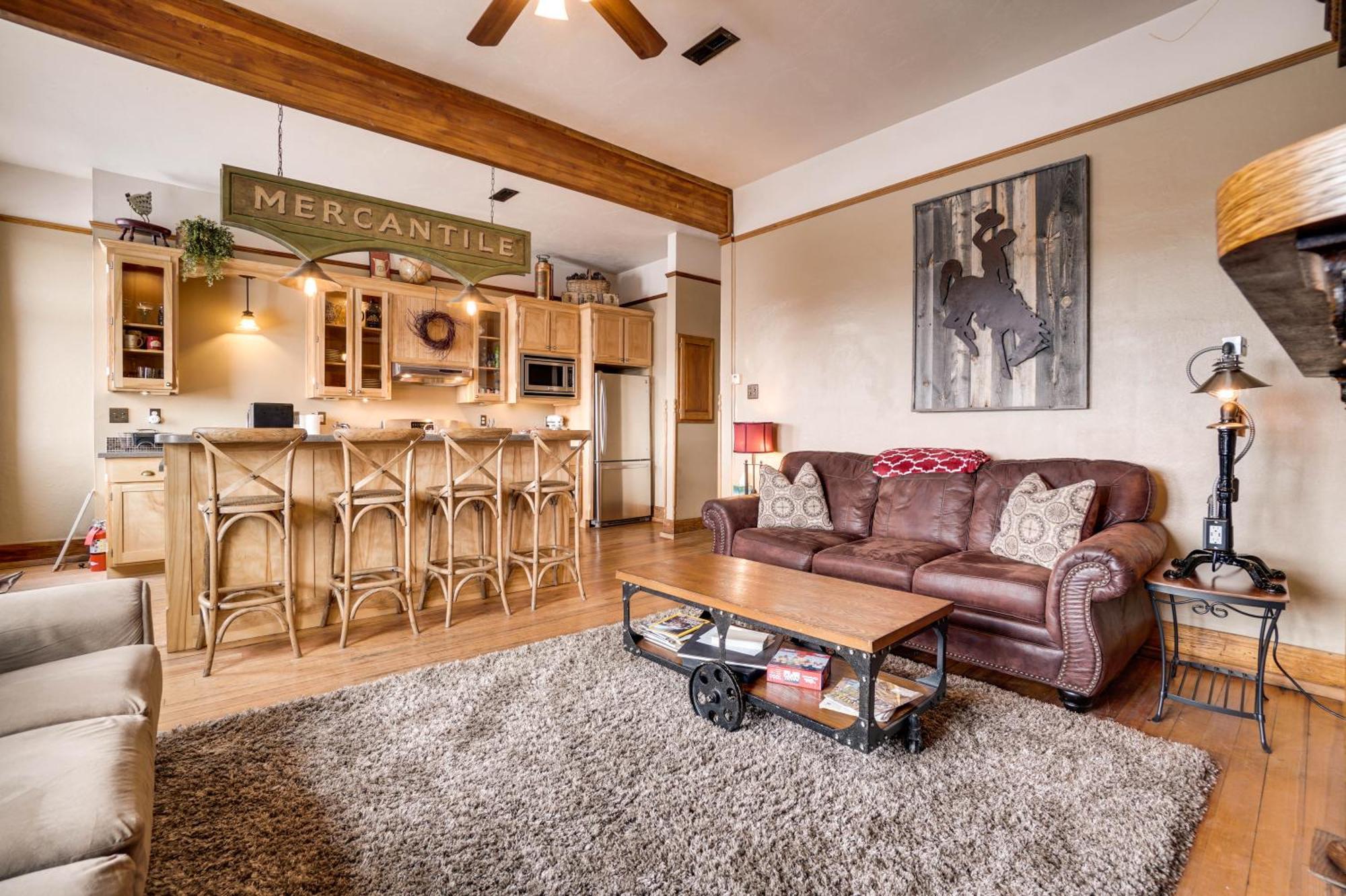 Vintage Downtown Laramie Apartment With Deck! מראה חיצוני תמונה